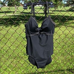 FantaSizer Black one pc bathing/swimsuit white stitching Fold over front #804